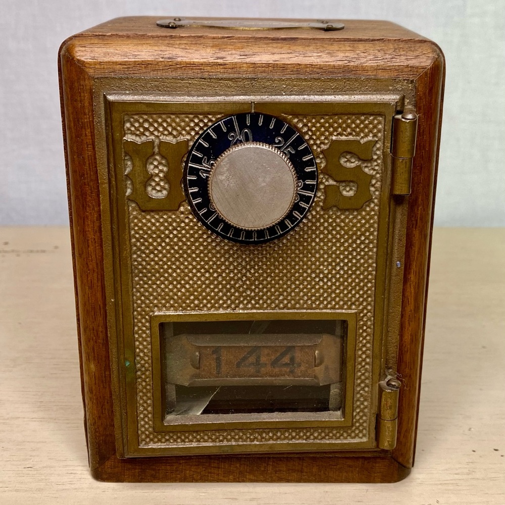 Vintage The Knothole Authentic Post Office Door Coin Bank 144